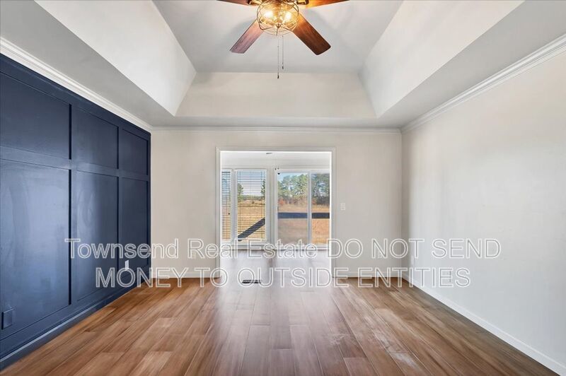695 Cedar Pt. property image