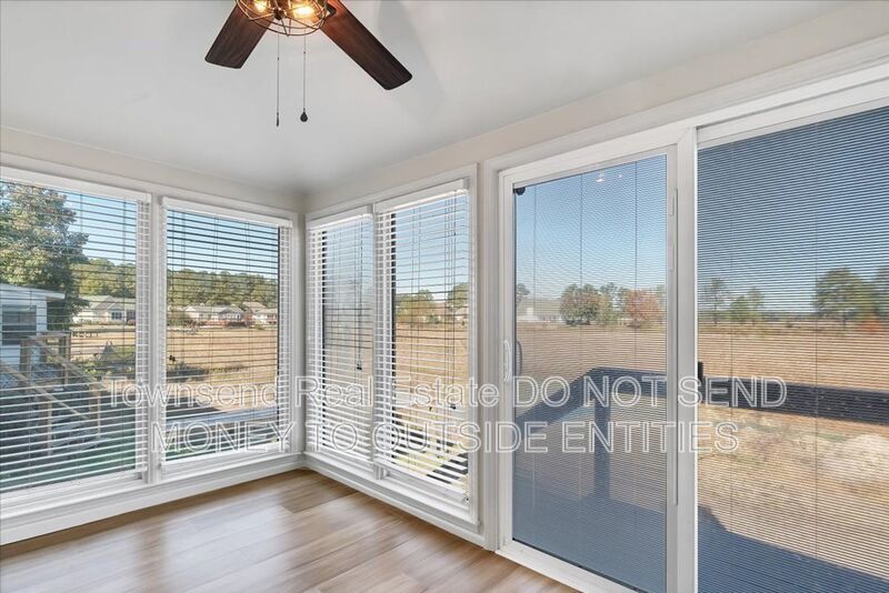 695 Cedar Pt. property image