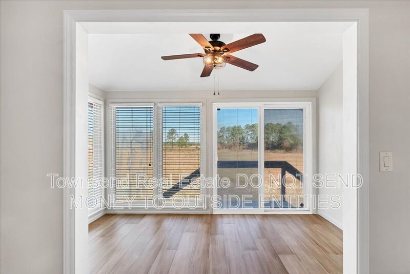 695 Cedar Pt. property image