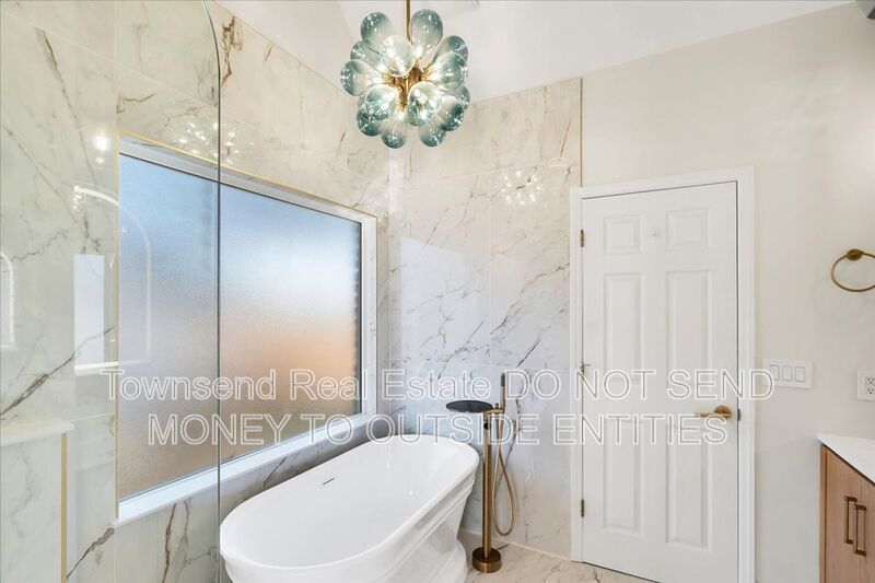 695 Cedar Pt. property image