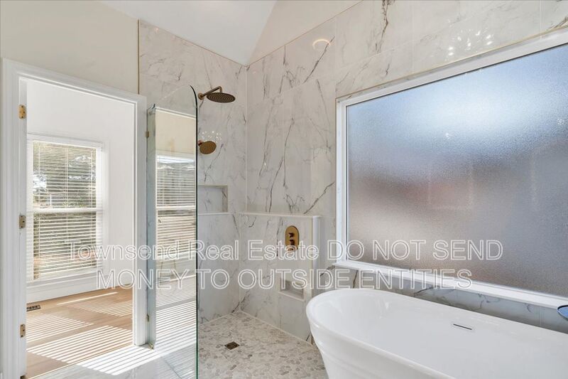 695 Cedar Pt. property image