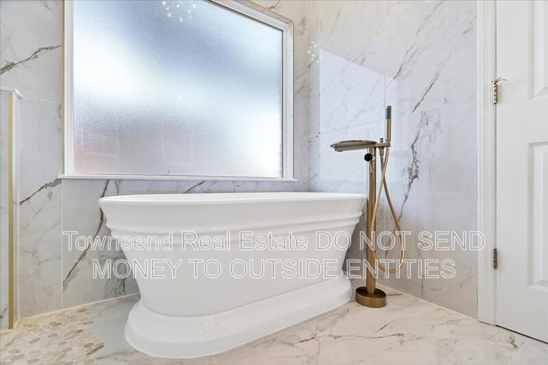 695 Cedar Pt. property image
