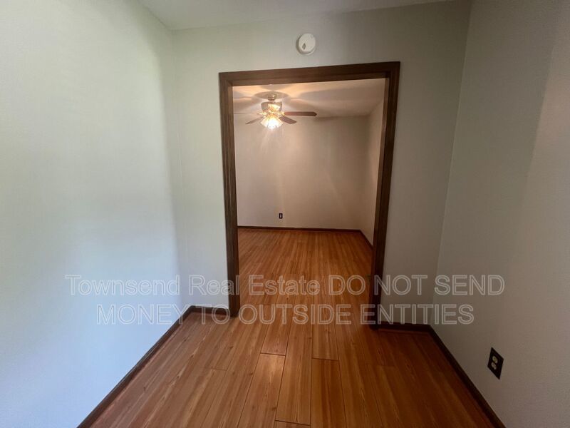 6149 Lakeway Drive property image