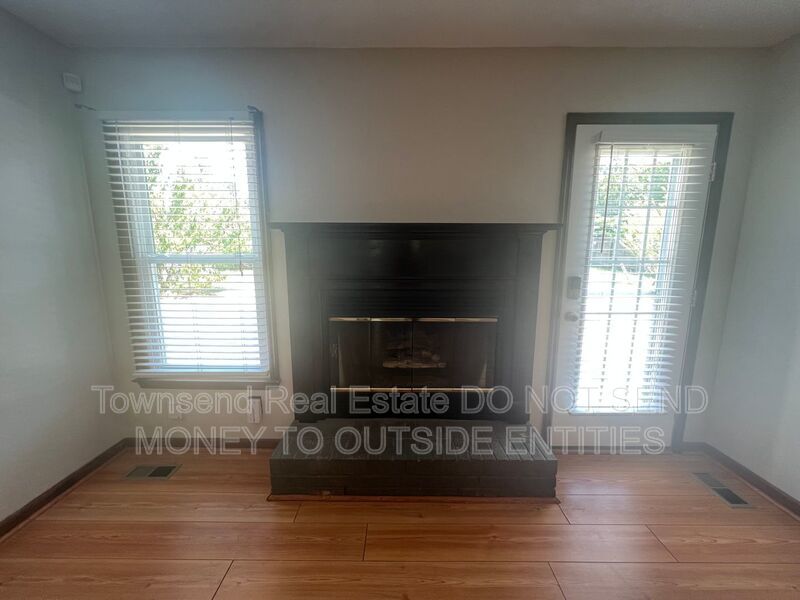 6149 Lakeway Drive property image