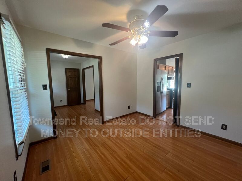 6149 Lakeway Drive property image