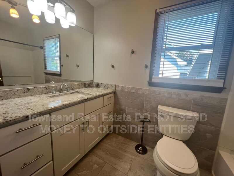 6149 Lakeway Drive property image