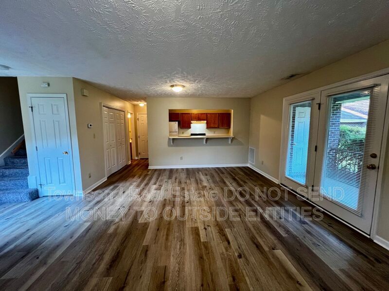 1020-4 Ancestry Drive- No Pets- Two Weeks Free Off First Full Month's Rent- property image