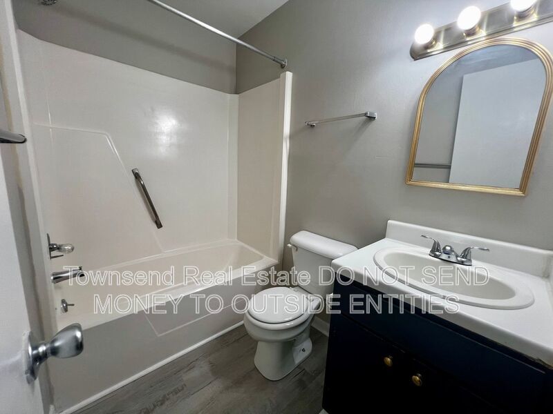 5858-D Century Oaks Dr. (No Pets)-Get 2 Weeks Free off First Full Month's Rent property image
