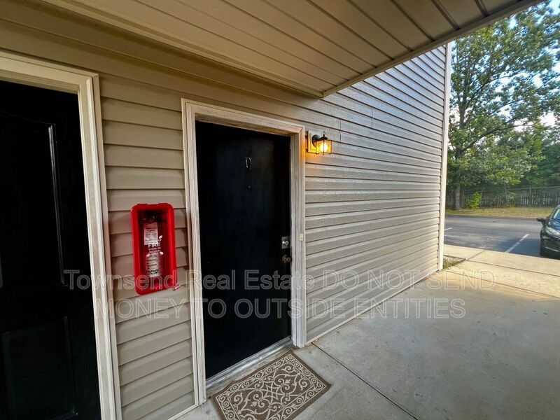 5858-D Century Oaks Dr. (No Pets)-Get 2 Weeks Free off First Full Month's Rent property image