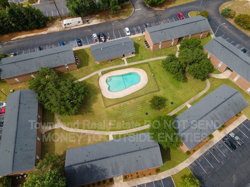 5858-D Century Oaks Dr. (No Pets)-Get 2 Weeks Free off First Full Month's Rent property image