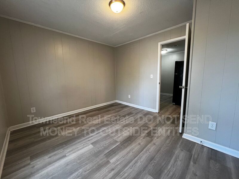 5853-H Century Oaks Drive (No Pets) property image