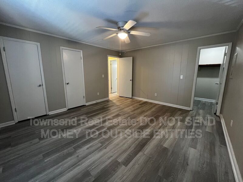 5853-H Century Oaks Drive (No Pets) property image