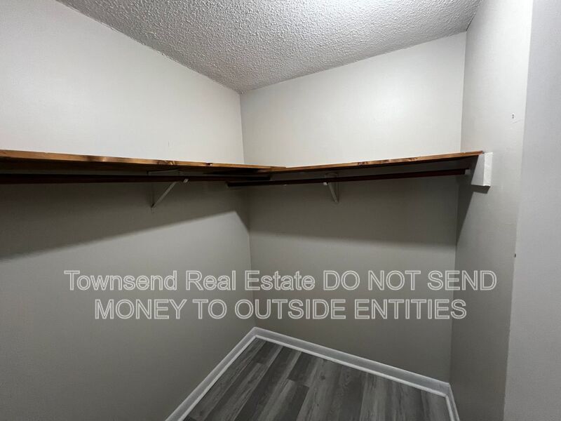 5853-H Century Oaks Drive (No Pets) property image