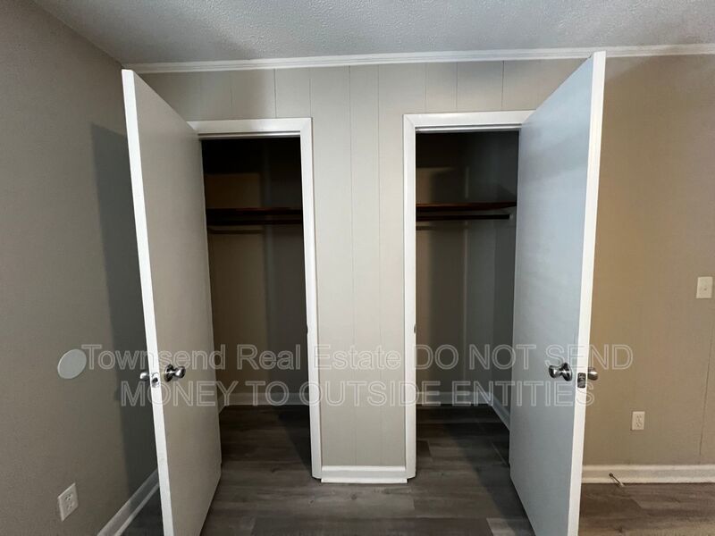 5853-H Century Oaks Drive (No Pets) property image