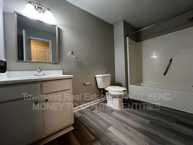 5853-H Century Oaks Drive (No Pets) property image