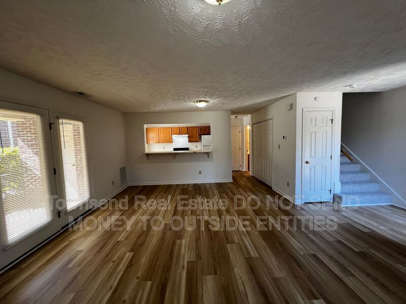 1028-1 Ancestry Drive- No Pets- Two Weeks Free On Your First Full Month's Rent - property image