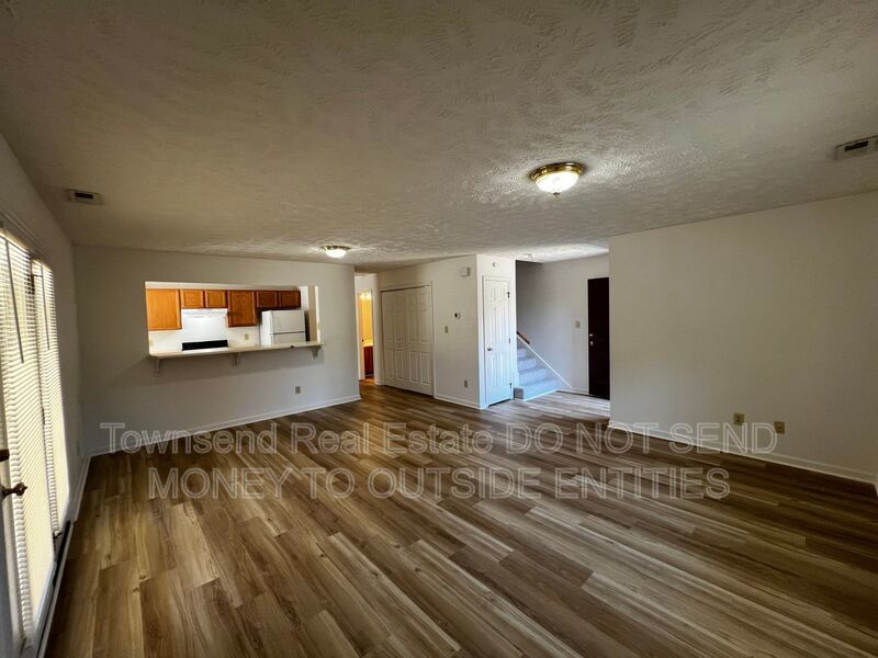 1028-1 Ancestry Drive- No Pets- Two Weeks Free On Your First Full Month's Rent - property image