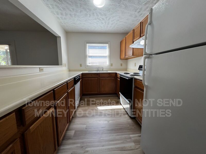 1028-1 Ancestry Drive- No Pets- Two Weeks Free On Your First Full Month's Rent - property image