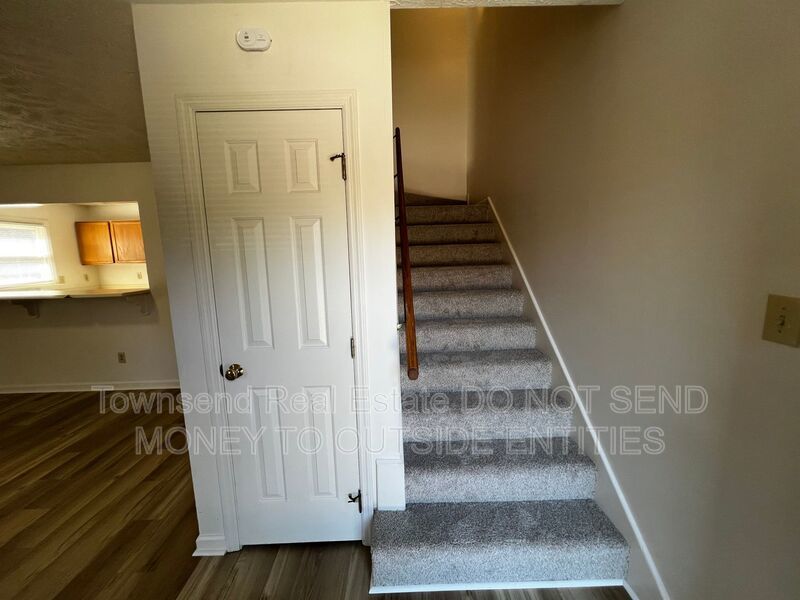 1028-1 Ancestry Drive- No Pets- Two Weeks Free On Your First Full Month's Rent - property image