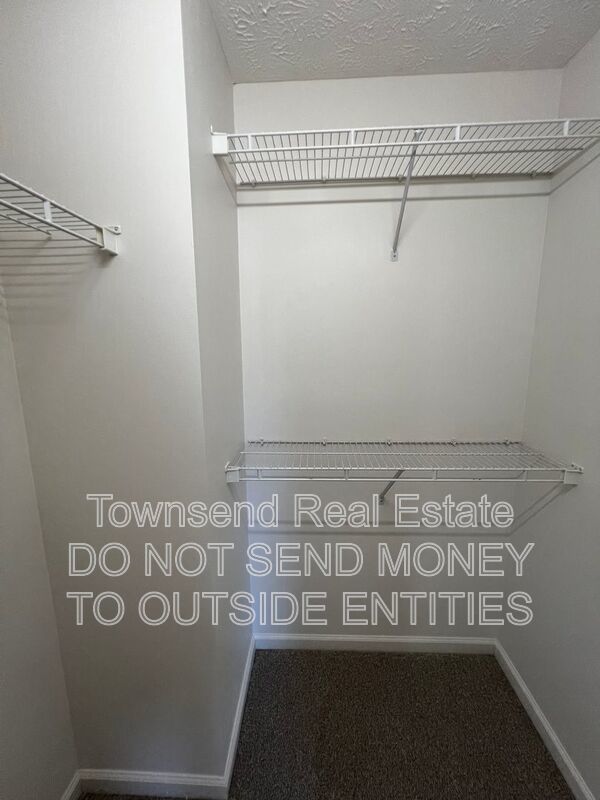 1028-1 Ancestry Drive- No Pets- Two Weeks Free On Your First Full Month's Rent - property image