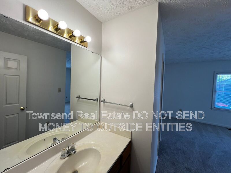 1028-1 Ancestry Drive- No Pets- Two Weeks Free On Your First Full Month's Rent - property image