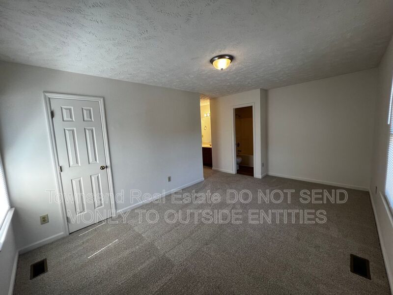 1028-1 Ancestry Drive- No Pets- Two Weeks Free On Your First Full Month's Rent - property image