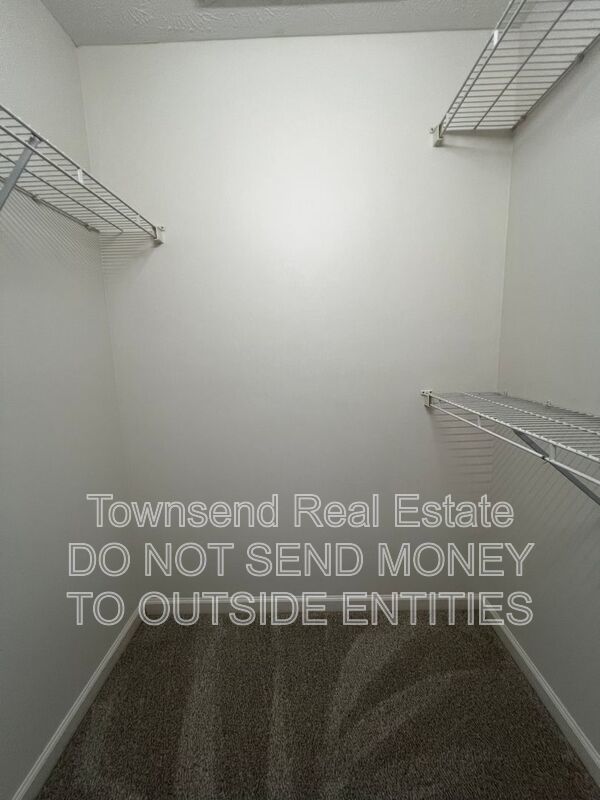 1028-1 Ancestry Drive- No Pets- Two Weeks Free On Your First Full Month's Rent - property image