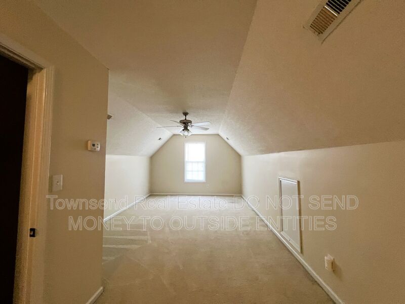 4417 Harborgate Rd- (NO PETS) property image