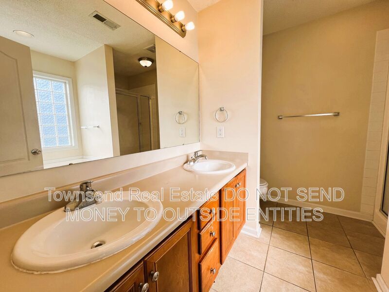 4417 Harborgate Rd- (NO PETS) property image